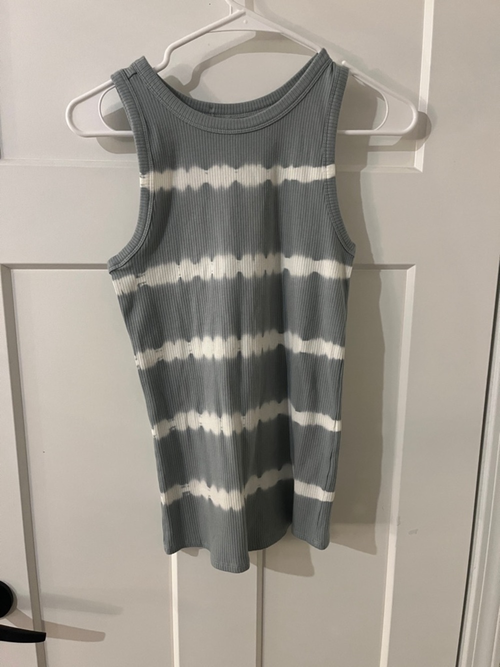 Maurices Grey & White Ribbed Tie-Dye Tank